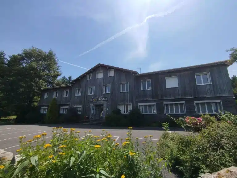 A vendre hotel restaurant le bois sauvage en Ardèche